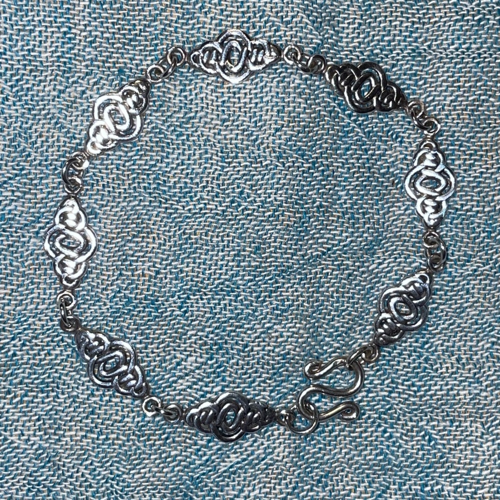 Sterling silver Celtic bracelet 7.5” long